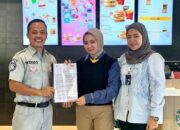Jasa Raharja Madiun Bagikan Diskon McDonalds untuk Warga Patuh Pajak