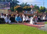 Sholat Hari Raya di Mapolres Sarolangun ” Saling Bersilaturrahmi dan Jaga Persaudaraan “.