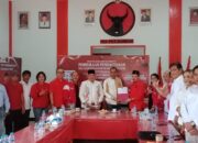 Sekretariat DPC PDI Perjuangan Bengkayang Terima Berkas Paslon ALEKSANDER S,Ag Dan FRANSISKUS S.Pd.,M.Pd.