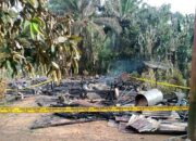 Masyarakat Semuntai Dikejutkan Dengan Terbakarnya Satu Buah Rumah Milik H Dolek