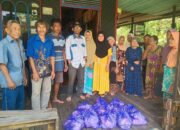 PPWI Pulang Pisau Kembali Salurkan Bantuan Sembako Kepada 20 Orang Lansia.