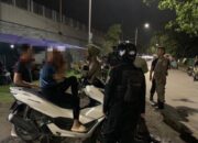 Satpol PP Surabaya Amankan Belasan Muda-Mudi Pesta Miras di Bawah Jembatan Suramadu