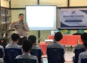 Police Goes to School, Sat Lantas Polres Sanggau Gelar Penyuluhan Tertib Berlalu Lintas di SMP Negeri 5 Sanggau