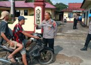 Cegah Pelanggaran Lalu Lintas, Polsek Entikong Gelar Razia Pengendara Motor Tanpa Helm