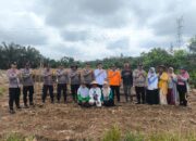 Polsek Bathin VIII Polres Sarolangun Bersama Pemerintahan Kecamatan Laksanakan Program Ketahanan Pangan Penanaman Jagung