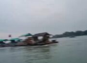 Satpolair Polres Bangka Barat kembali Mengamankan 7 Ponton Yang Terparkir Dii Teluk Inggris