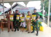 TNI Dan Bulog Bersinergi Gelar Pasar Murah Di Wilayah Kecamatan Belitang Hilir Kabupaten Sekadau