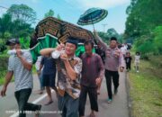 Kapolsek Belimbing Polres Melawi,Hadiri Pemakaman Mantan Kades Batu Ampar.