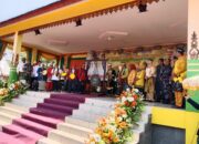Dandim 1204/sanggau menghadiri pembukaan festival budaya faradje pesawat negeri sanggau XVII, tahun 2025