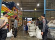 Dukung Ketahanan Pangan, Polsek Mukok Kirim Jagung Premium ke Bulog Sanggau