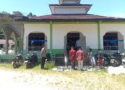 Wujud Pelayanan Polri, Polsek Beduai Dampingi Pelaksanaan Sholat Jumat di Dua Masjid