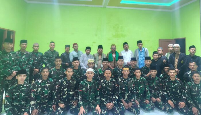 Jamaah Yasin Wali Songo dan Sholawat Jamuniro Lanjutkan Rangkaian Kegiatan Keagamaan, Didampingi Anggota Yonif TP 833/BD