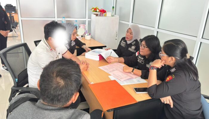 Tersangka PT JKM Serahkan ke Kejari Pontianak, Dugaan Pelanggaran Pajak Rp2,9 Miliar