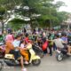 “Berbagi Berkah Ramadhan Season II : Srikandi Kogaphan FKBN Bagikan 100 Nasi Kotak Takjil di Alun-Alun Pondok Aren Tangerang Selatan”.