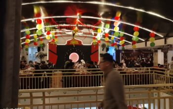 Suasana Ramai! Hotel Transera Pontianak Hadirkan Pengalaman Berbuka Puasa Berbeda dengan Pemandangan Langit Senja