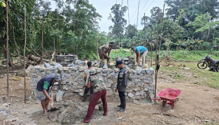 Kodim 1204/Sanggau Melaksanakan Pembangunan Jembatan Gantung di Desa Sotok Capai 22,19 Persen, Dukung Akses Pendidikan dan Mobilitas Warga