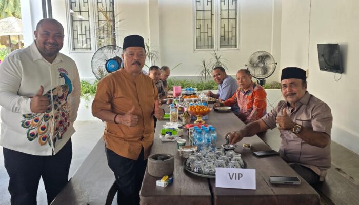 Bupati Sanggau Hadiri Open House Anggota DPRD Zulkarnain
