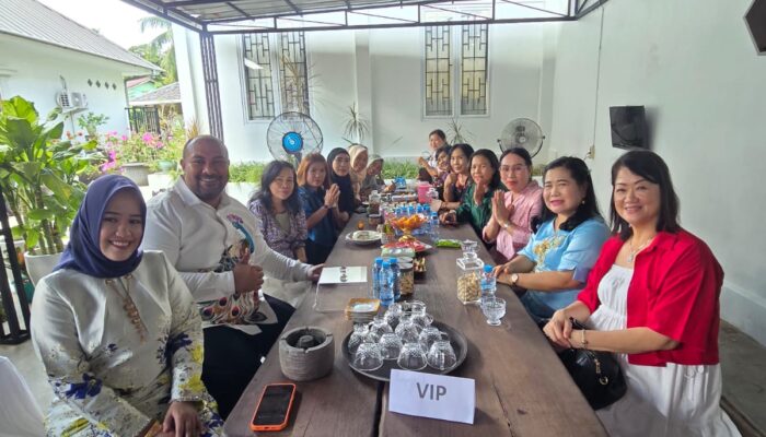 Wakil Bupati Sanggau Hadiri Open House Anggota DPRD Zulkarnain