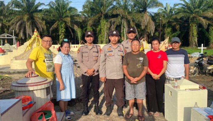 Polres Bangka Barat Layani Ratusan Warga dalam Pengamanan Tradisi Ceng Beng