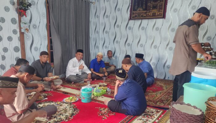 Aqiqah Anak Kedua Berlangsung Penuh Kebersamaan di Mungguk Badang