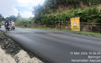 Jalan Sudirman di Tanjakan Semboja Kembali Longsor, Pengguna Jalan Diminta Hati-Hati