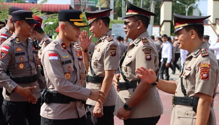 AKBP Sudarsono Pimpin Sertijab dan Lepas Personel Purna Tugas dengan Penuh Penghormatan