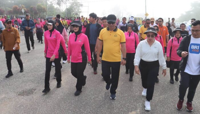 Ribuan Warga Meriahkan Car Free Day Hari Bhayangkara ke-80, Polres Sanggau Perkuat Kebersamaan dan Dorong UMKM Lokal