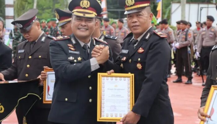 IPTU Jamidi Terima Penghargaan Bhayangkara Ke-80,Berhasil Kawal Ketahanan Pangan di Melawi