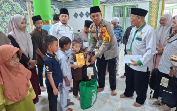 Kapolsek Parindu Hadiri Peaceful Muharram, Tebar Kepedulian bagi Anak Yatim, Difabel dan Duafa di Sanggau