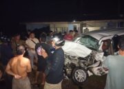 Tabrakan Truk Tangki dan Minibus di Tayan Hulu, Polisi Lakukan Penanganan Cepat dan Evakuasi Korban