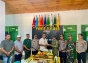 Bupati Sarolangun bersama Kapolres Beri Kejutan Ulang Tahun Komandan Yonif TP 896/Serumpun Pseko.