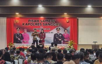 Pisah Sambut Kapolres Sanggau, AKBP Sudarsono Serahkan Tongkat Komando kepada AKBP Kadek Ary Mahardika