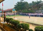 Kapolsek Beduai Jadi Pembina Upacara, Ajak Pelajar Jauhi Narkoba dan Perundungan
