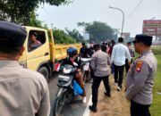 500 Bendera Merah Putih Dibagikan di Kubu Raya, Pengendara Diajak Semarakkan HUT RI