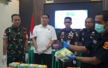 Satgas Pamtas Yonarmed 19/Bogani Gagalkan Penyelundupan 5,269 Kg Sabu di Perbatasan RI–Malaysia
